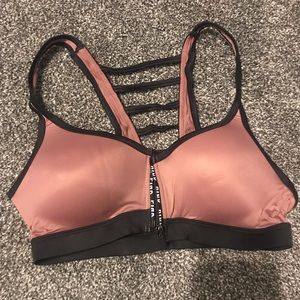 Victoria’s Secret Pink Ultimate sport bra